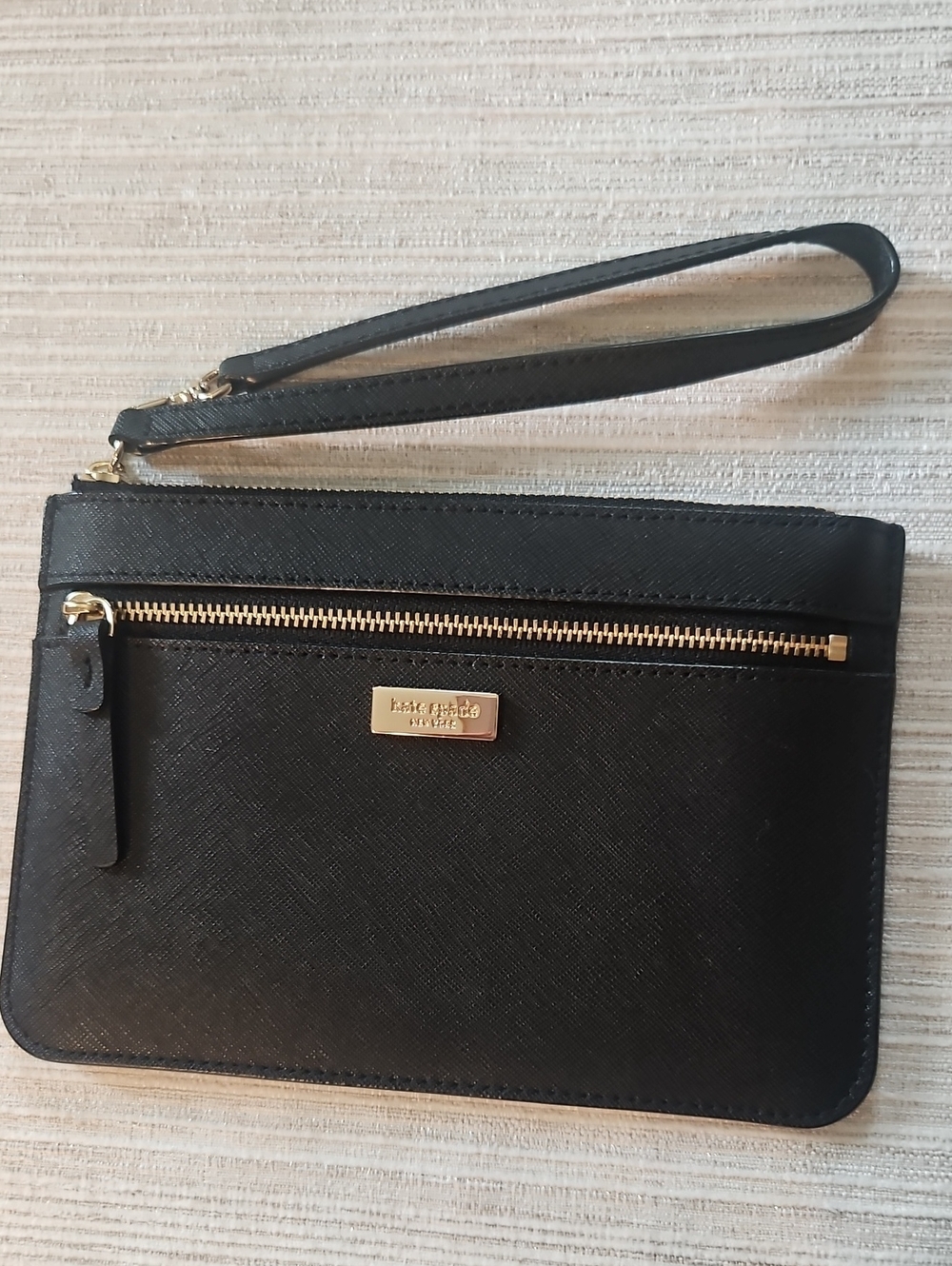 kate spade Black Saffiano Zip Wristlet with Gold Hardware